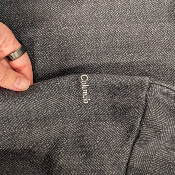 Columbia Turtle Neck Sweater Size Large - Picture 5 of 5